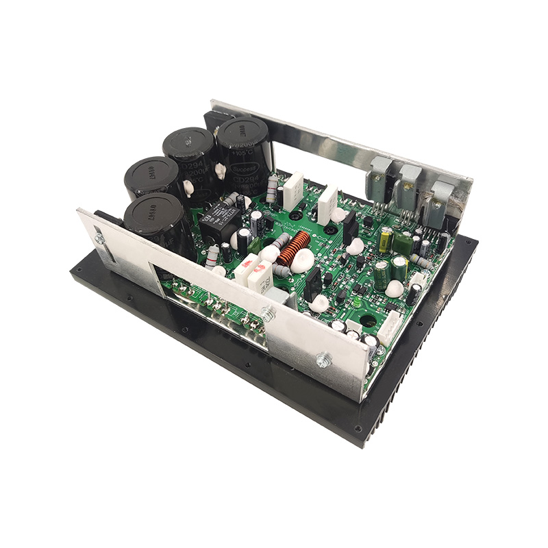 AMP500H+7294: LP 400 W + HP 100 W Mocna moc wyjściowa z aluminiowym grzejnikiem w kształcie litery U, modułem wzmacniacza mocy klasy H